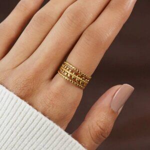 Gold leaf ring